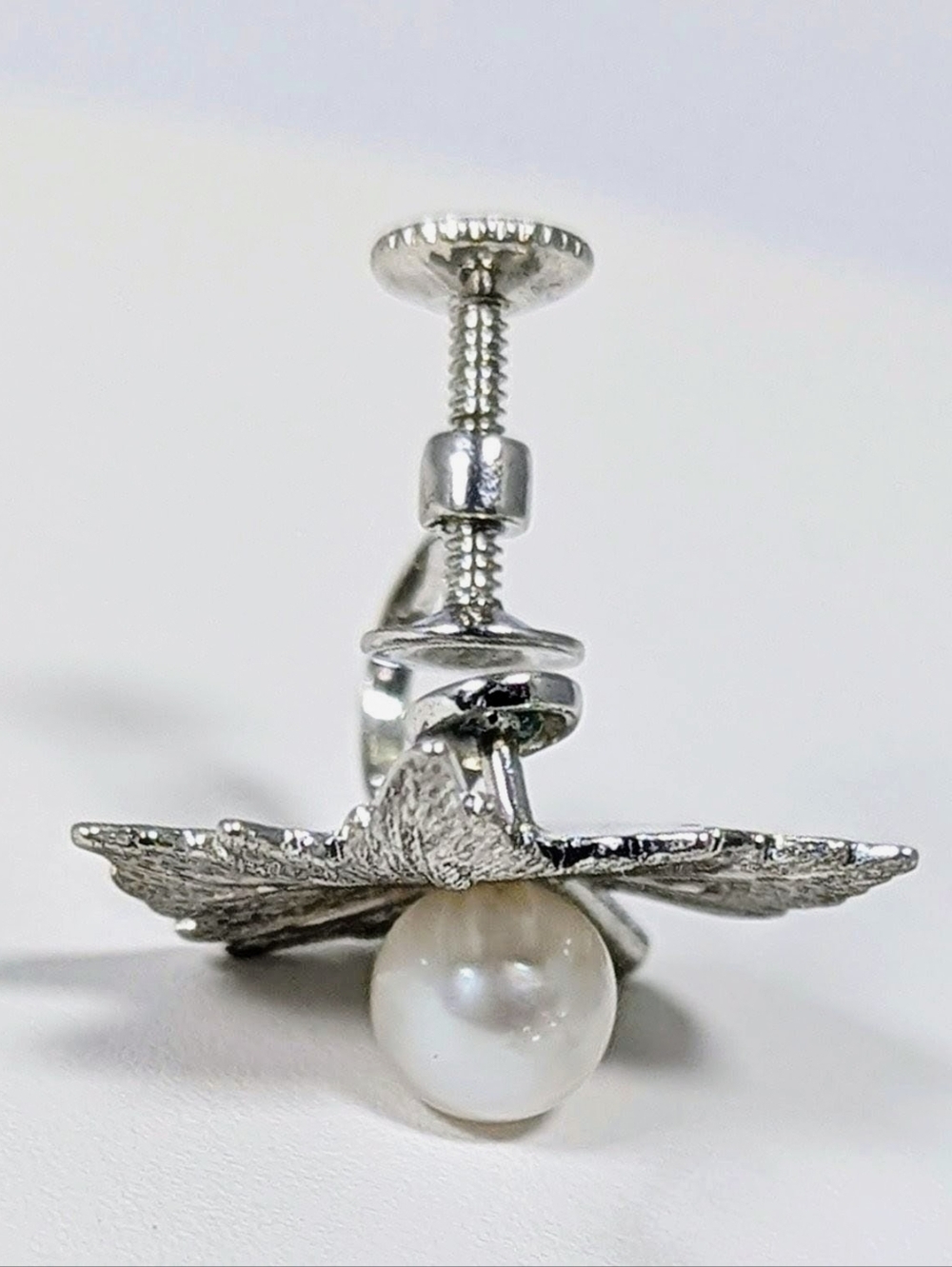 Mikimoto Vintage Akoya Pearl Maple Leaf Earrings | 925 Silver | AAQuatif Curated - Picture 8 of 9